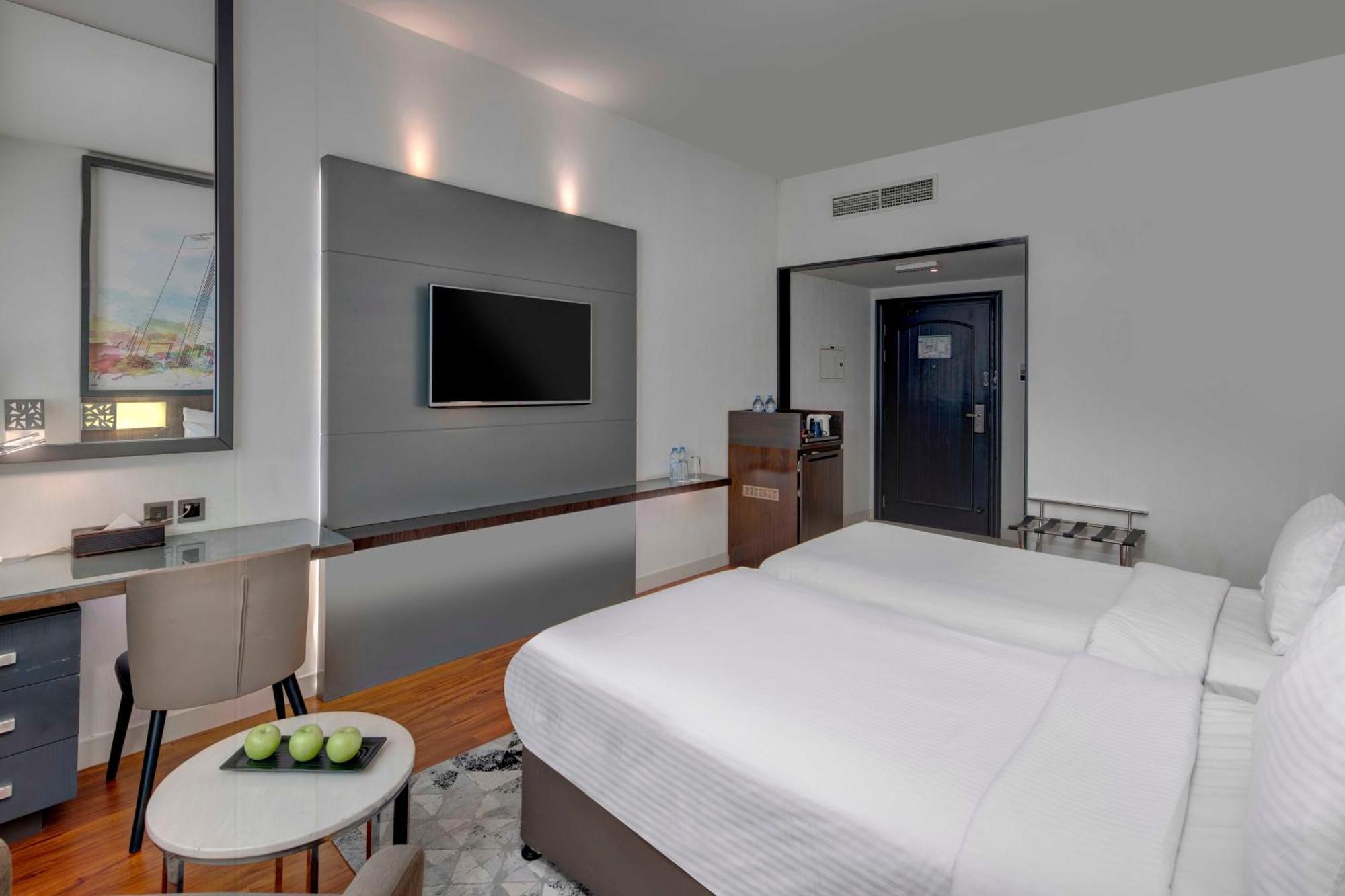 Hotel Howard Johnson Plaza By Wyndham Deira Dubai