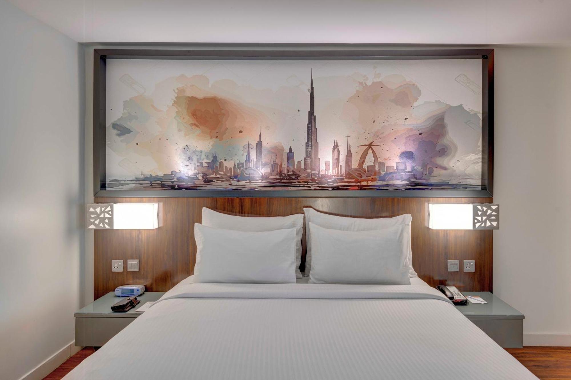 Howard Johnson Plaza By Wyndham Deira Dubai