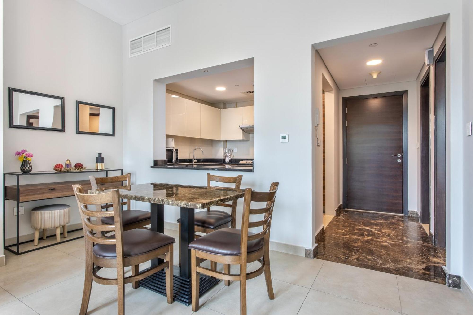 Icon Casa Living - Sparkle Tower 1 * Dubai