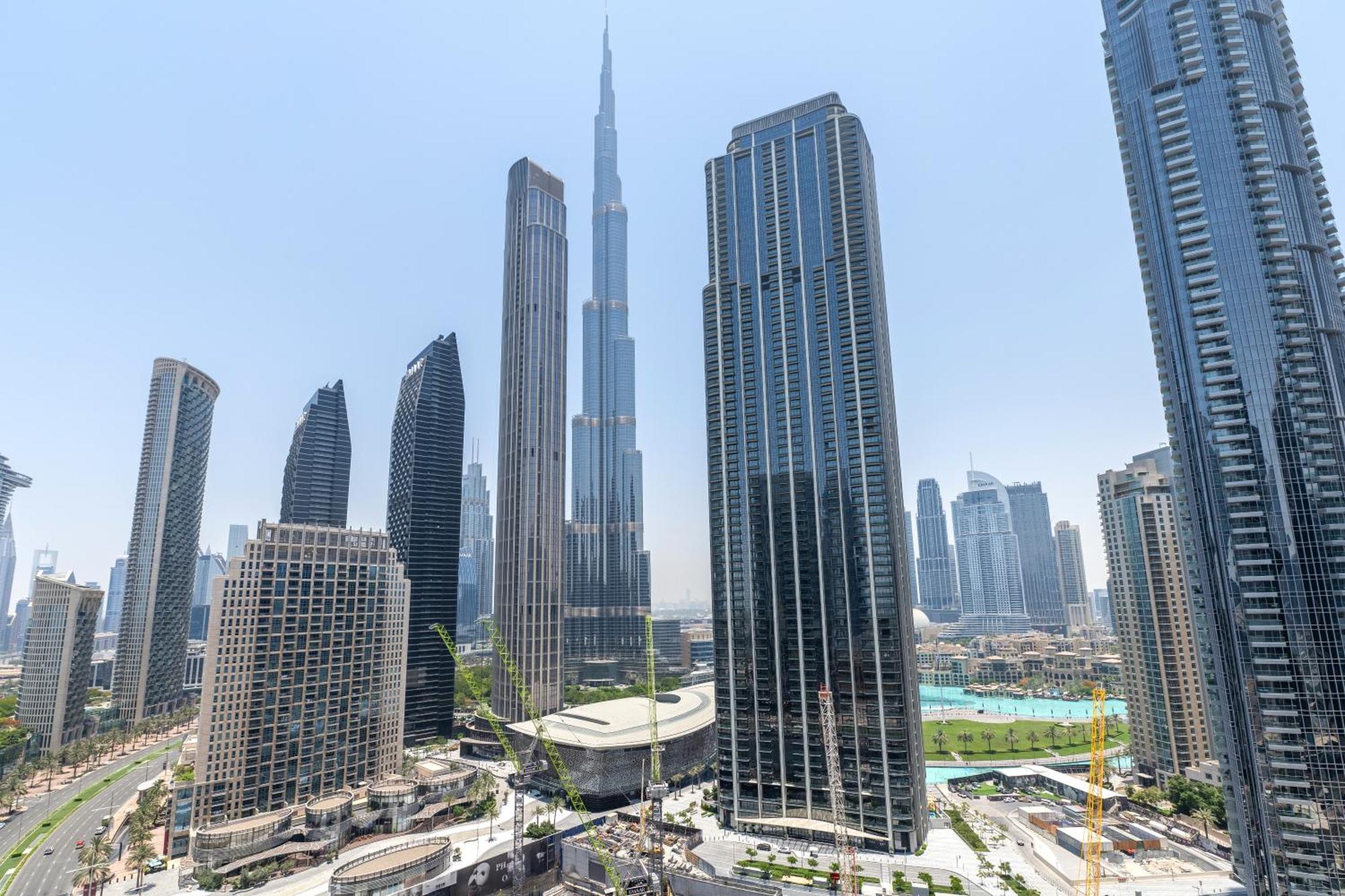 Stylish 3br Maid's In Burj Crown With Burj Khalifa View