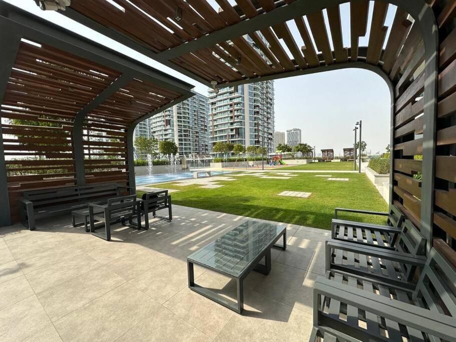 Md Luxurious 2 Bedroom 1 Wasl Frame View *