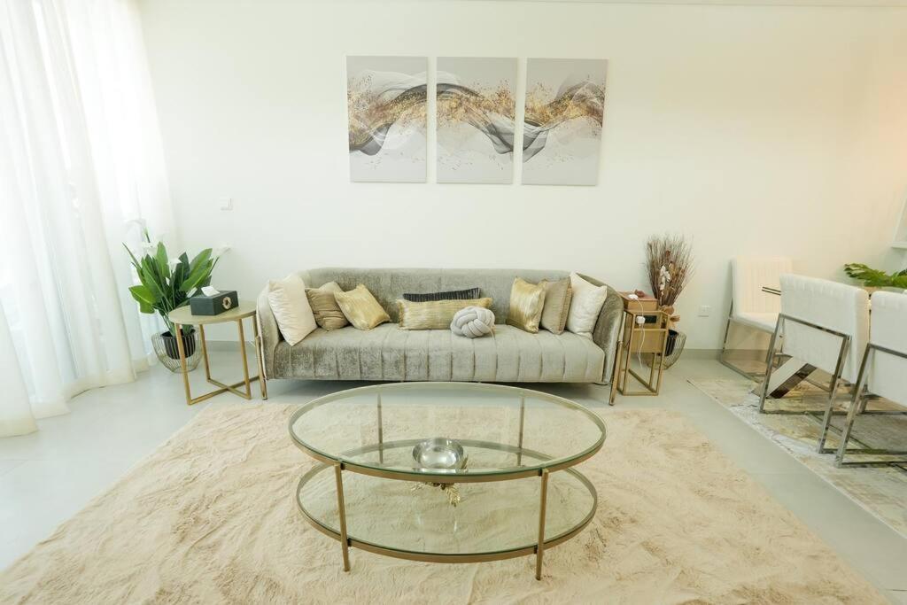 Md Luxurious 2 Bedroom 1 Wasl Frame View Apartment
