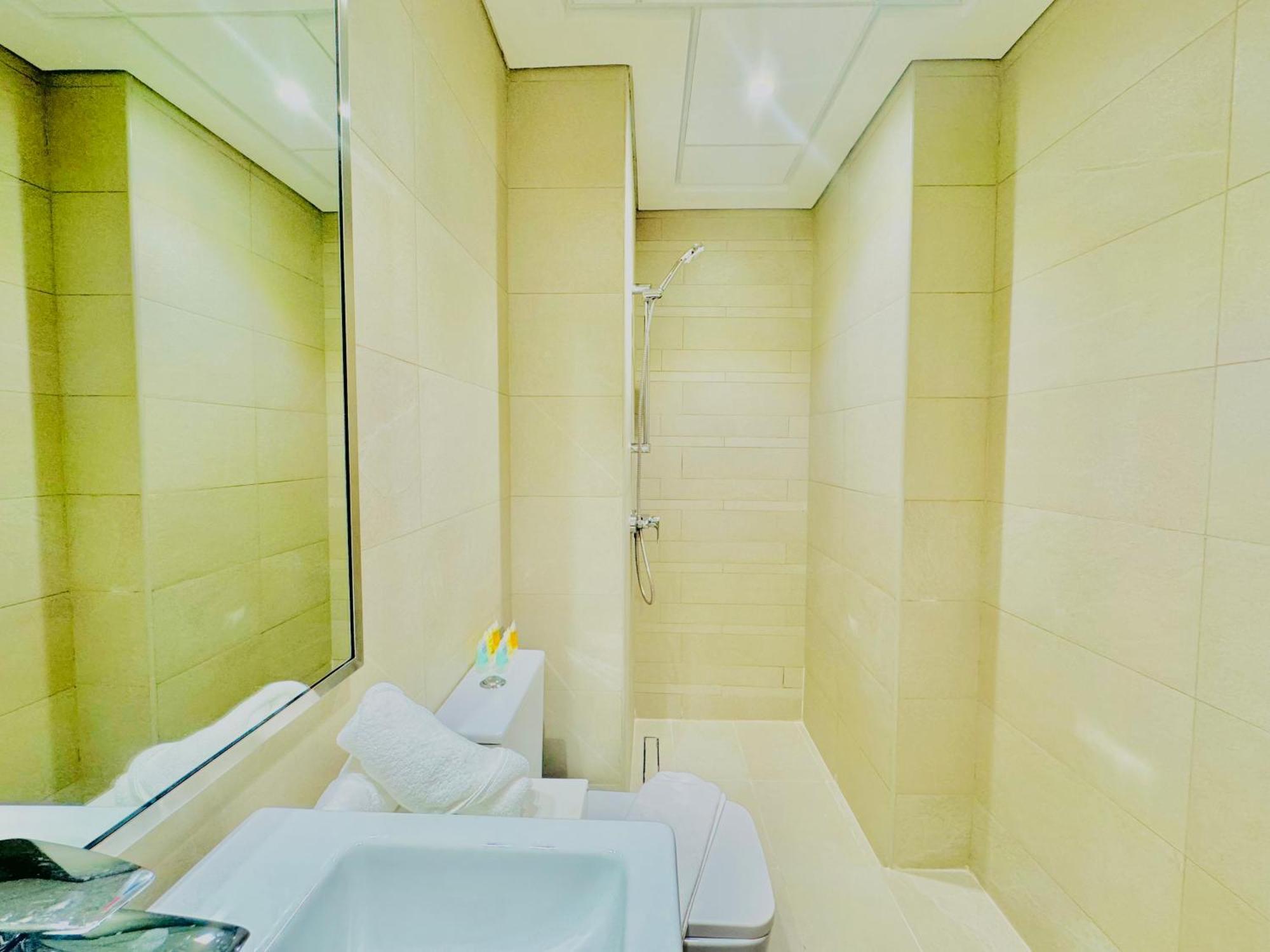 Apartment Venduras - Modern Chic In Azizi Riviera *