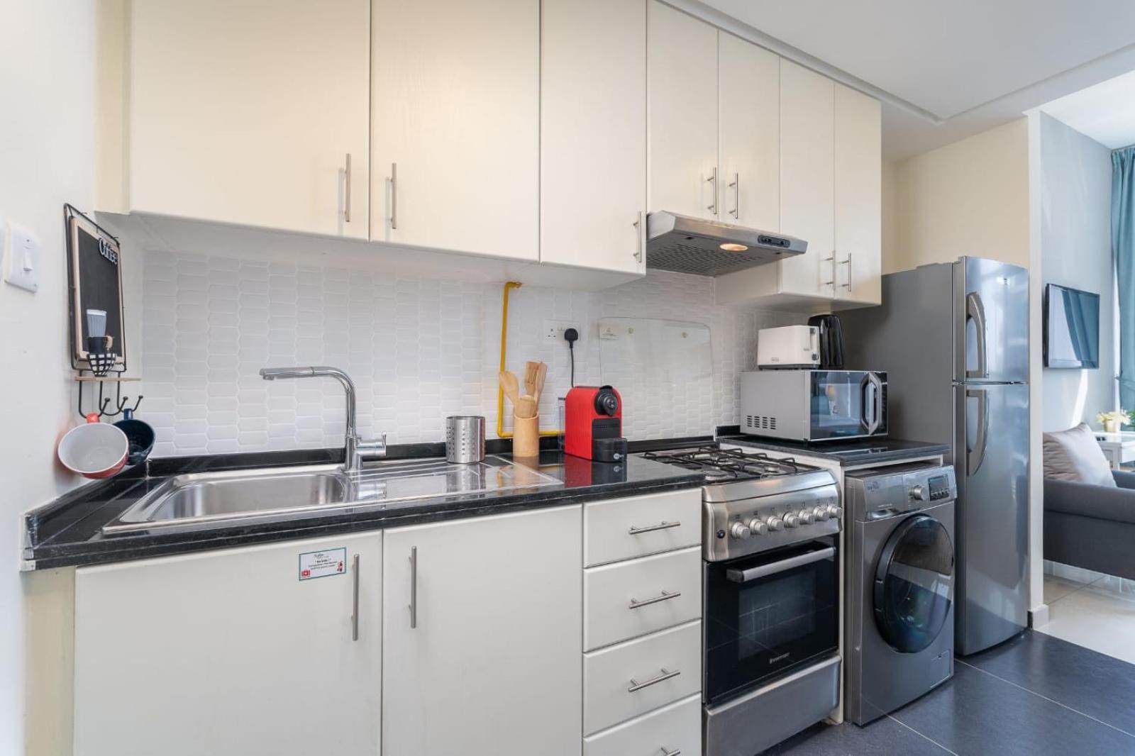 Apartment Golf Vista, Damac Hills - - Allsopp&allsopp *