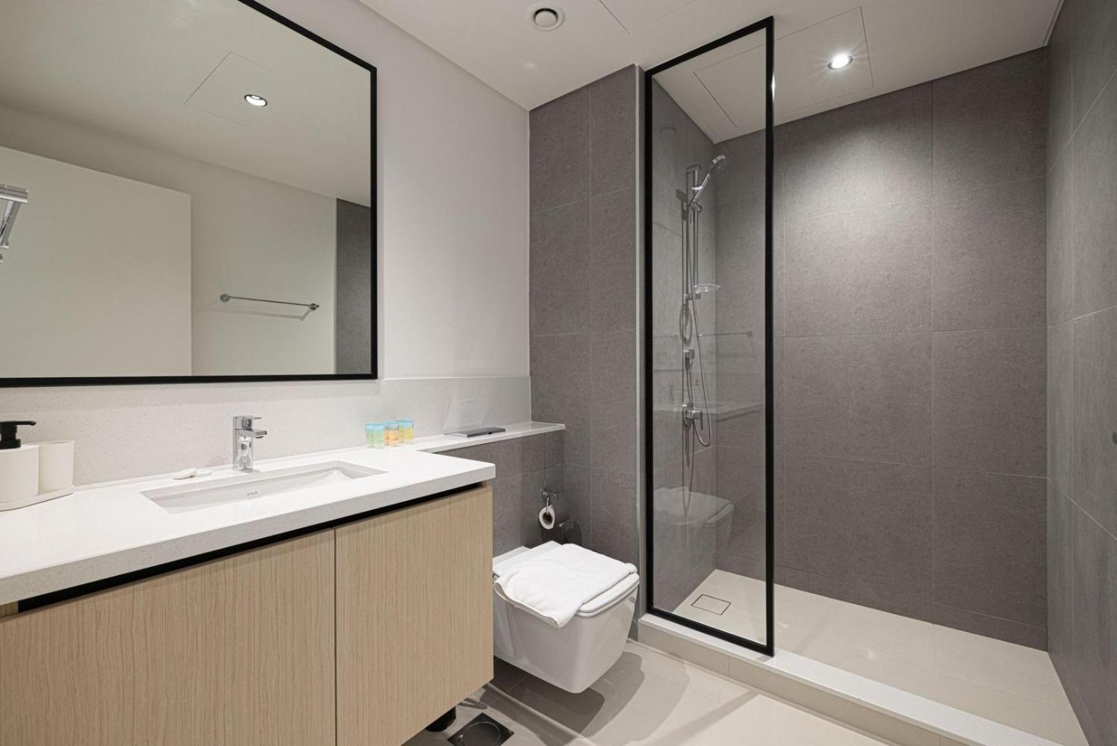 Daire Luxe | 2br | Sea & View | 5 Min To Mall