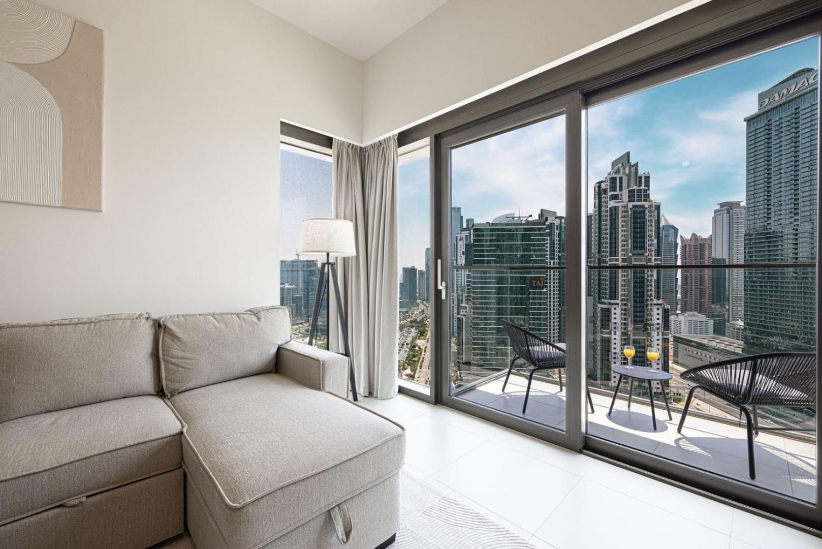 Luxe | 2br | Sea & View | 5 Min To Mall Daire Dubai