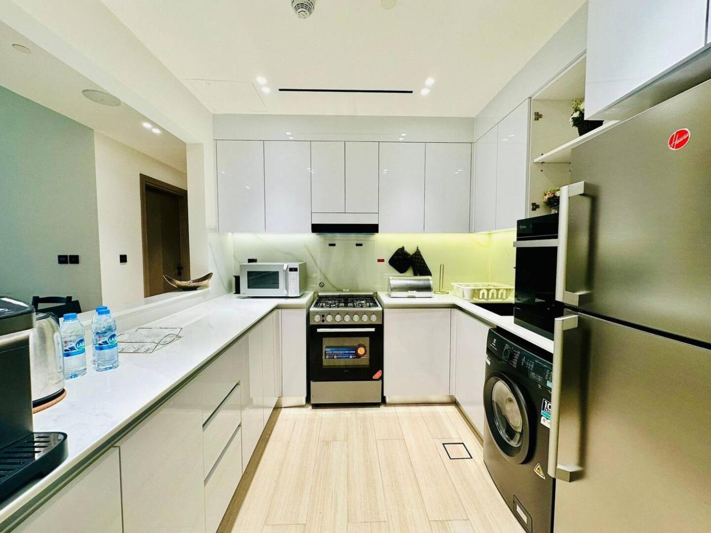 Brand New 2 Bedroom With Balcony In Jvc * Dubai
