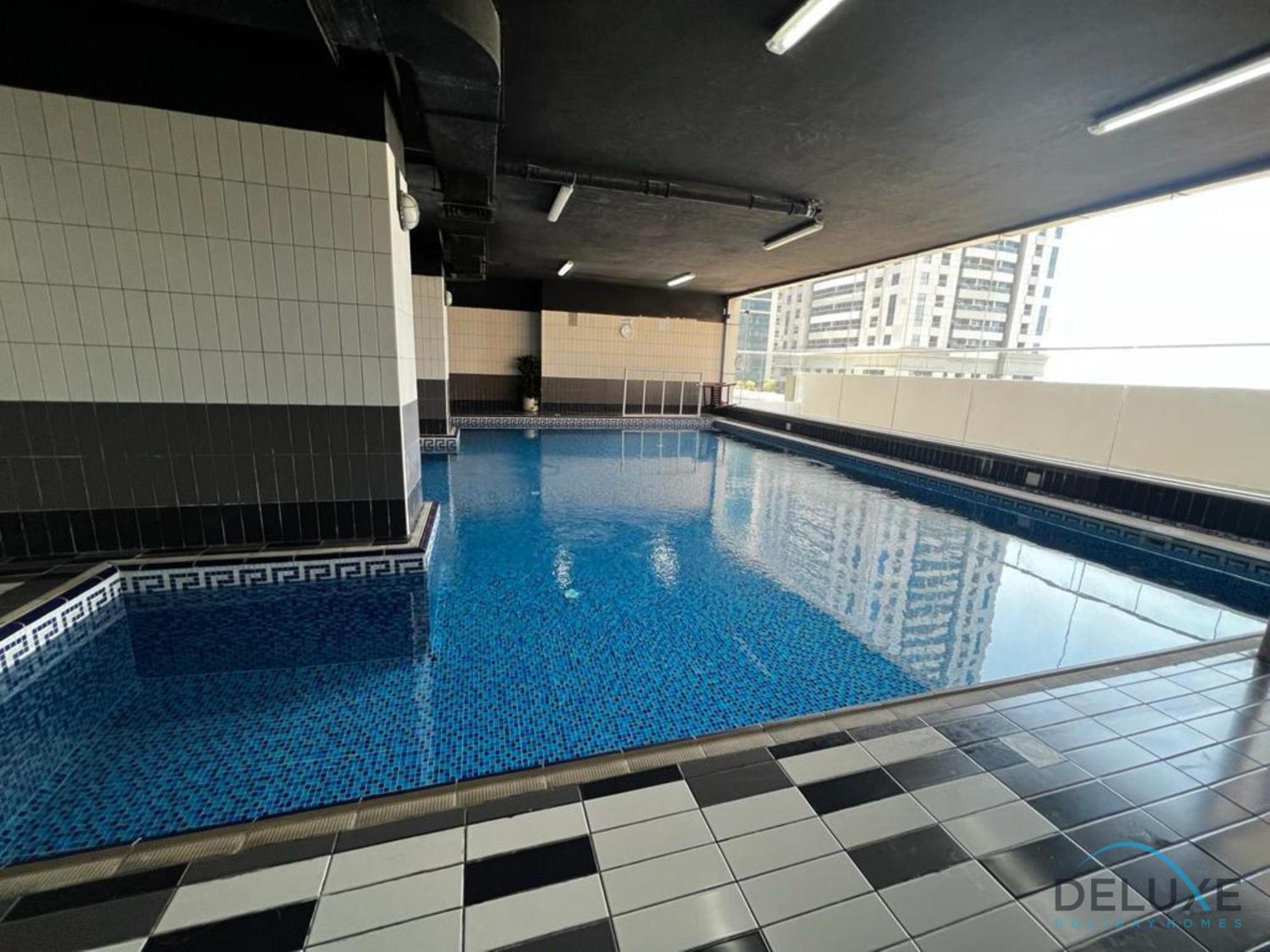 Sophisticated 1br In Marina Pinnacle, Marina By Deluxe Homes Apartment