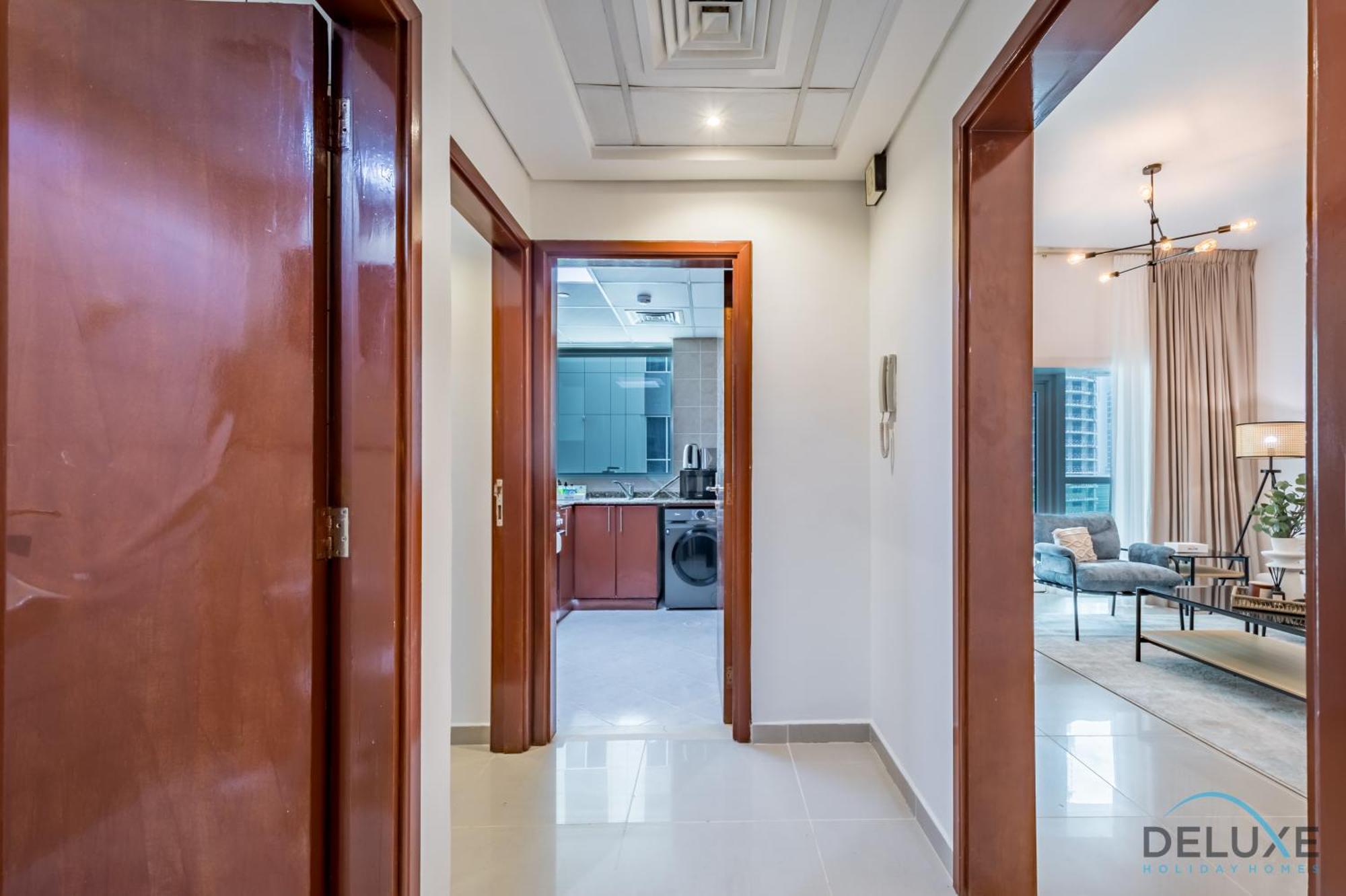 Apartment Sophisticated 1br In Marina Pinnacle, Marina By Deluxe Homes