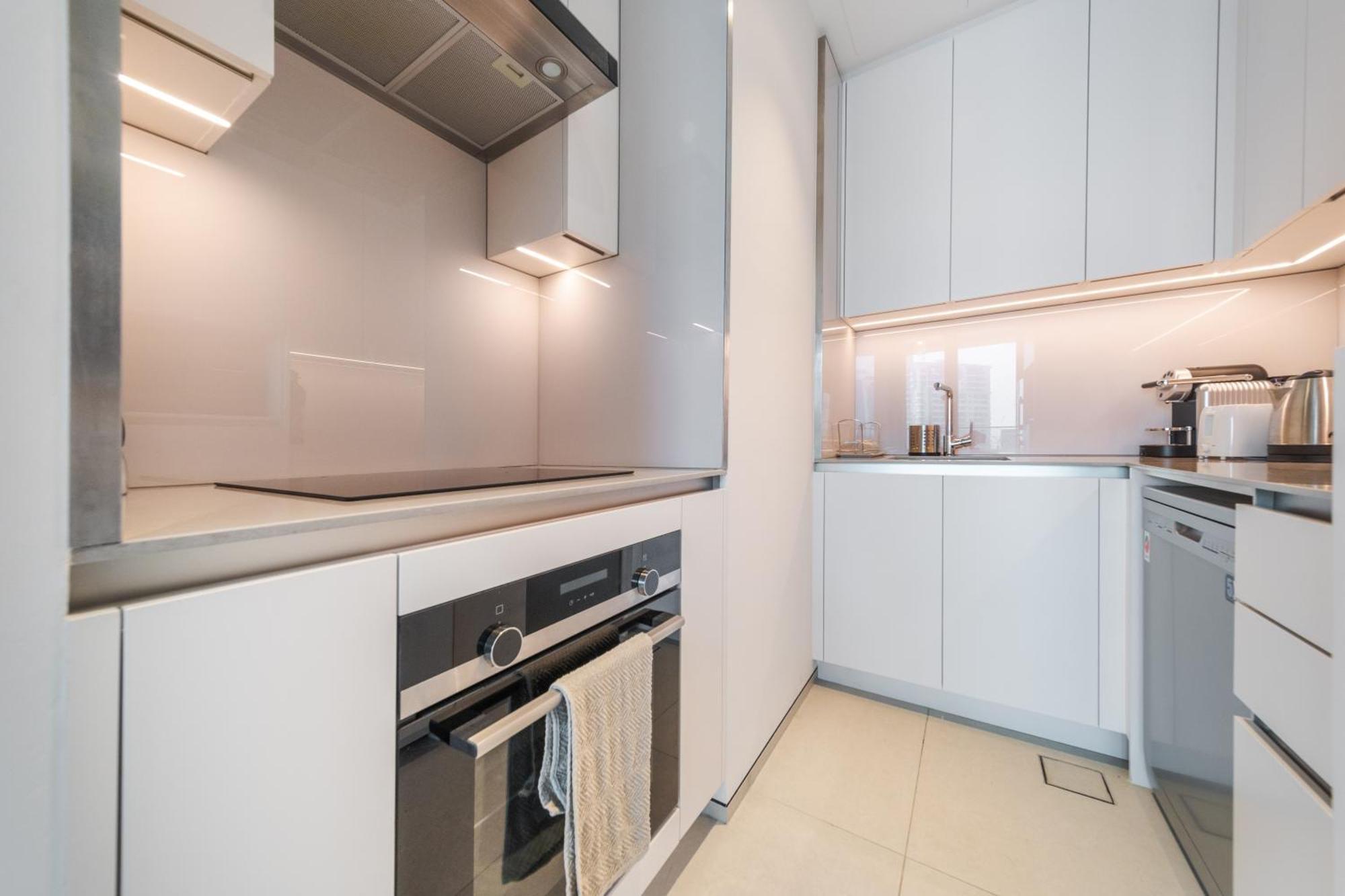 Eden's Homes & - Address Beach Residences Jbr * Dubai