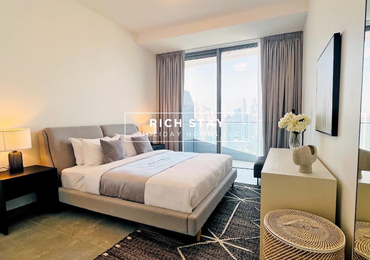 Apartamento Luxurious 2br In Stella Maris, Ain & Marina View