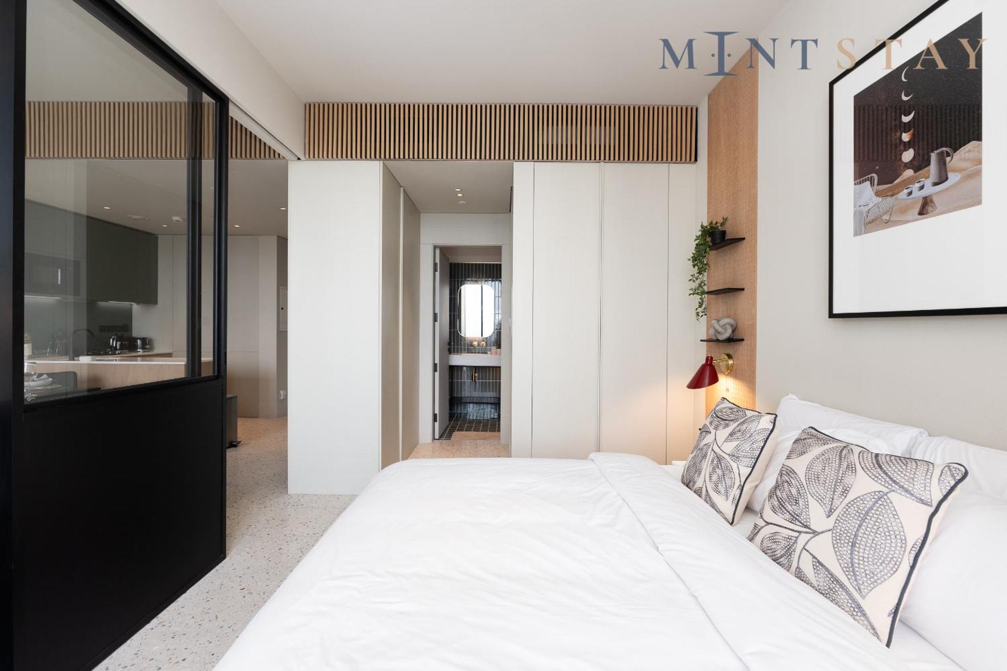 Upside Living, Burj Khalifa View, Business Bay - Mint