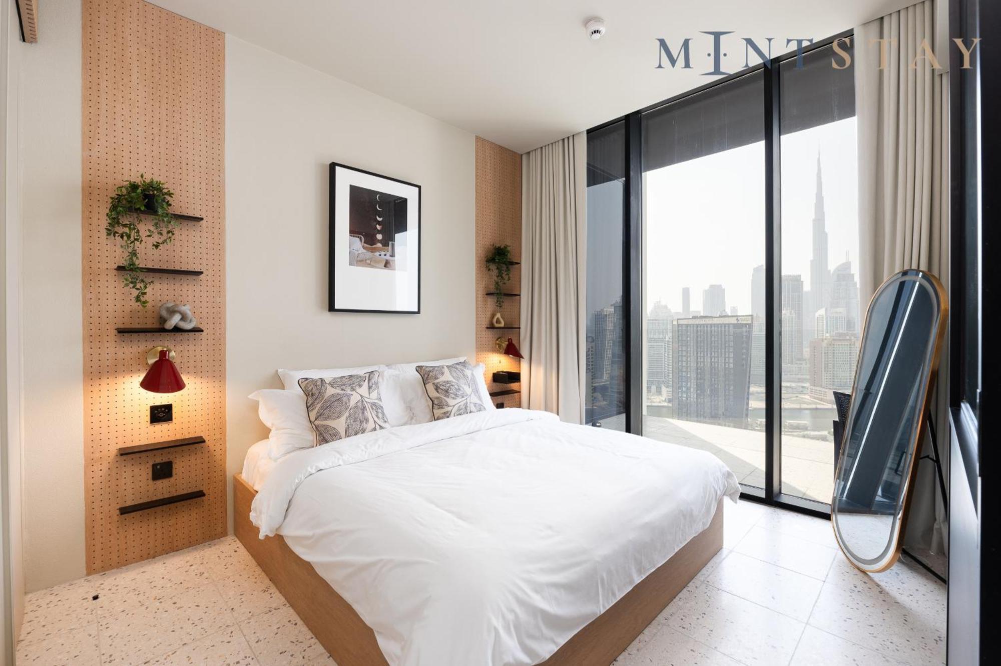 Upside Living, Burj Khalifa View, Business Bay - Mint *