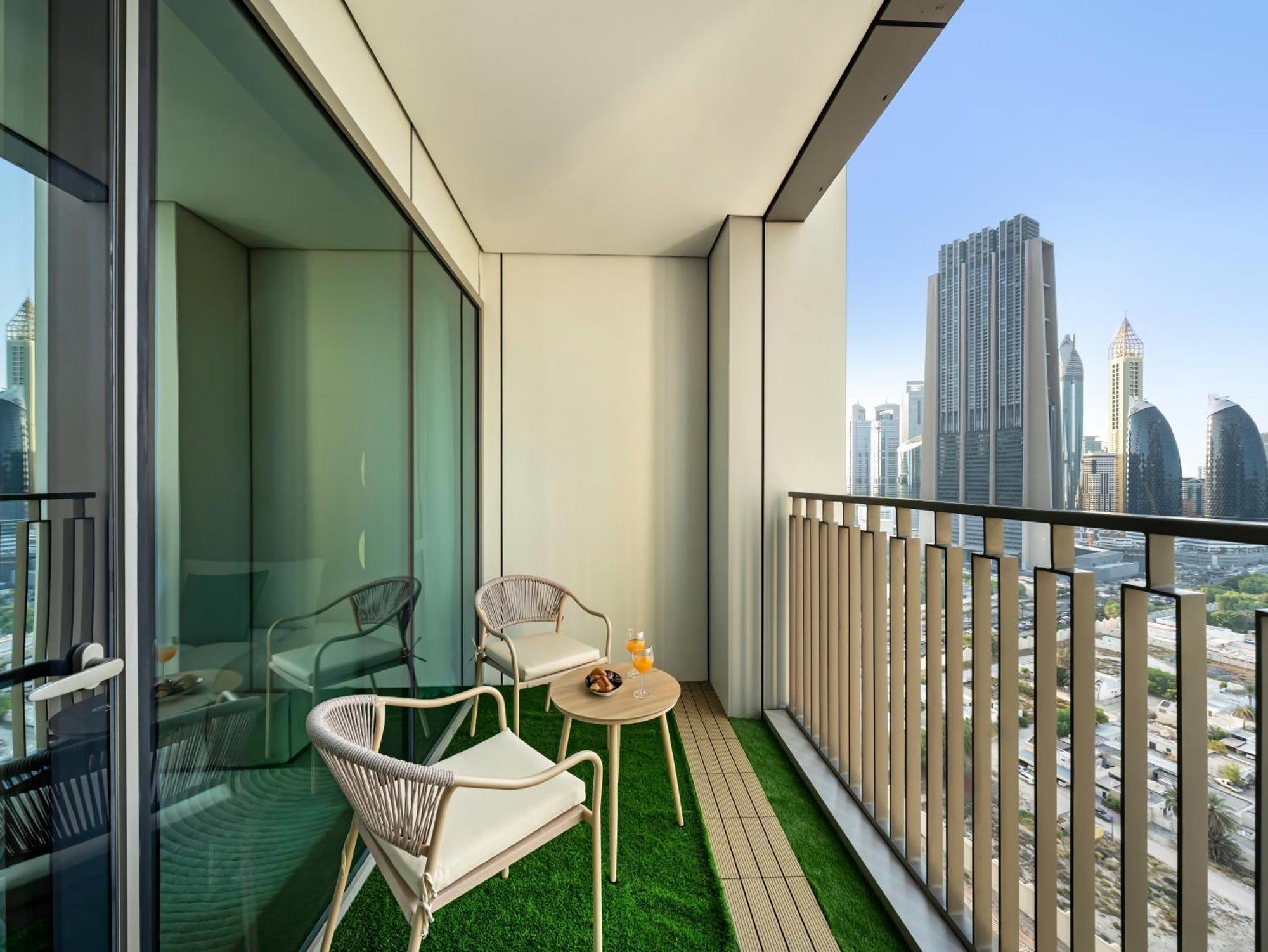 Luxury Family Friendly 5mn Walk To Mall Apartment Dubai