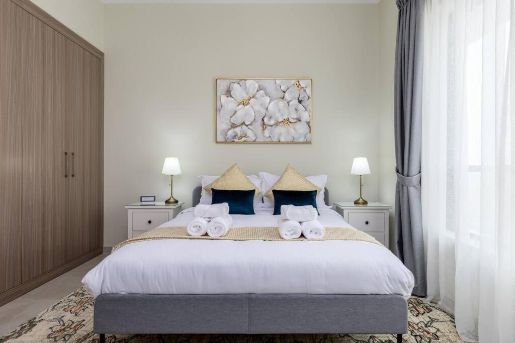 Apartment Waves - Stylish 1br Close To Img World & Global Village *