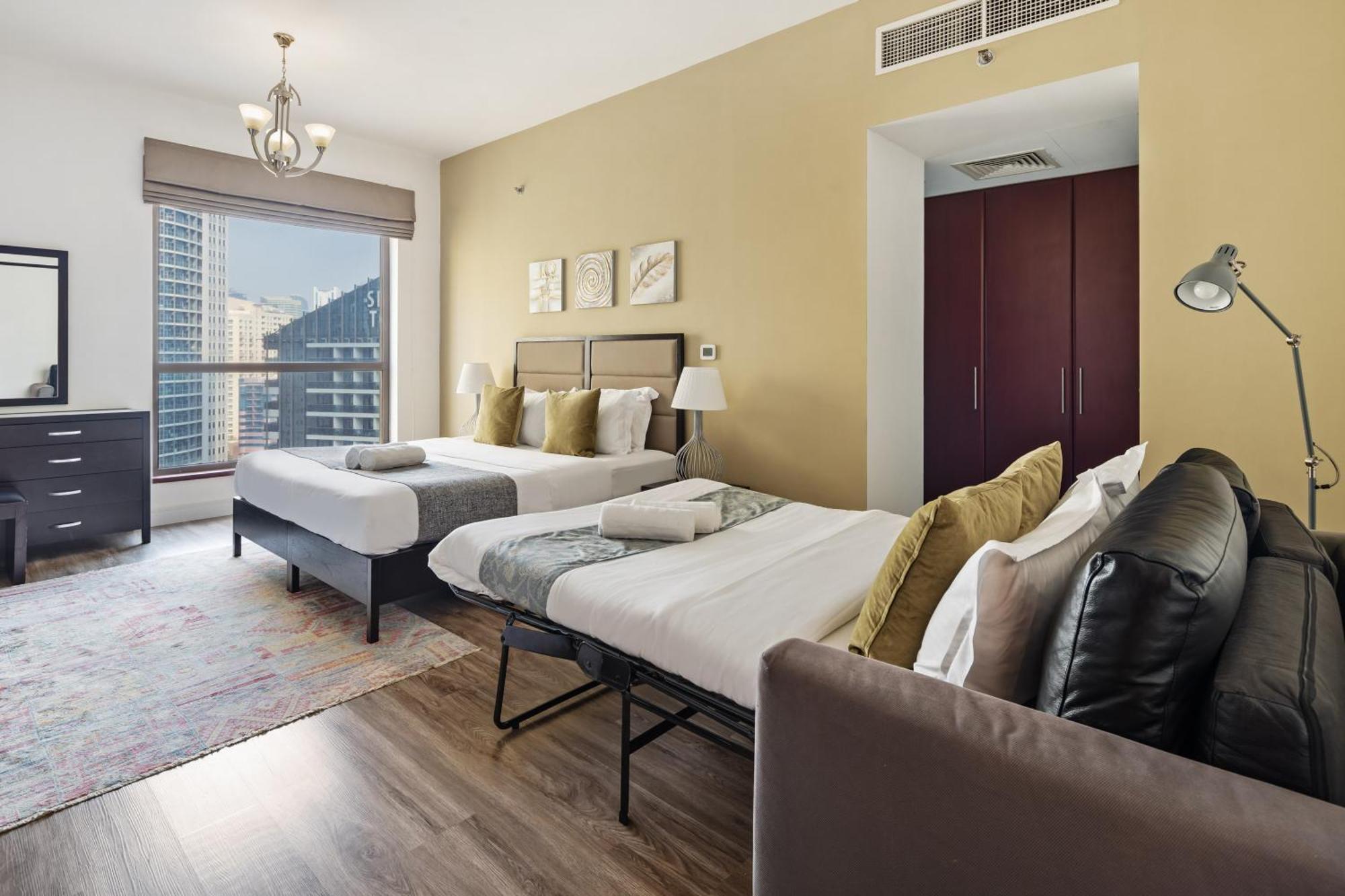 La Buena Vida Homes - Modern, Luxe & Spacious 4-bed, Full Kitchen, Near To Beach, Tram & Marina Apartment Dubai