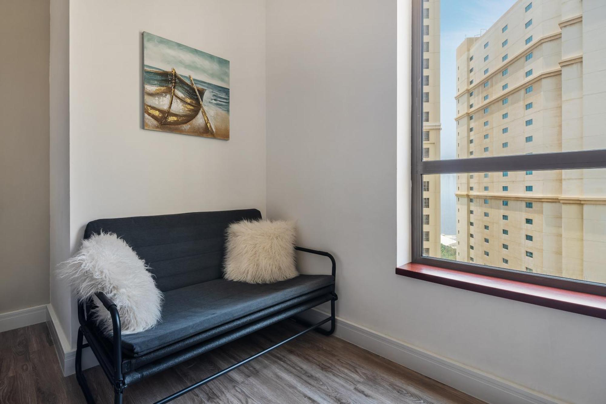 La Buena Vida Homes - Modern, Luxe & Spacious 4-bed, Full Kitchen, Near To Beach, Tram & Marina Apartment Dubai