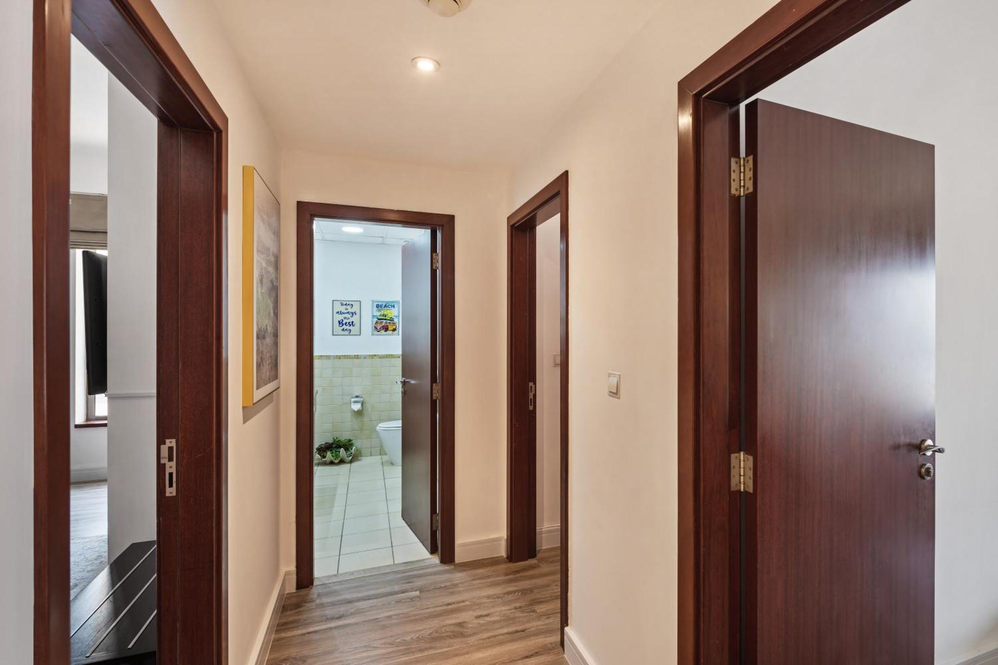 La Buena Vida Homes - Modern, Luxe & Spacious 4-bed, Full Kitchen, Near To Beach, Tram & Marina * Dubai
