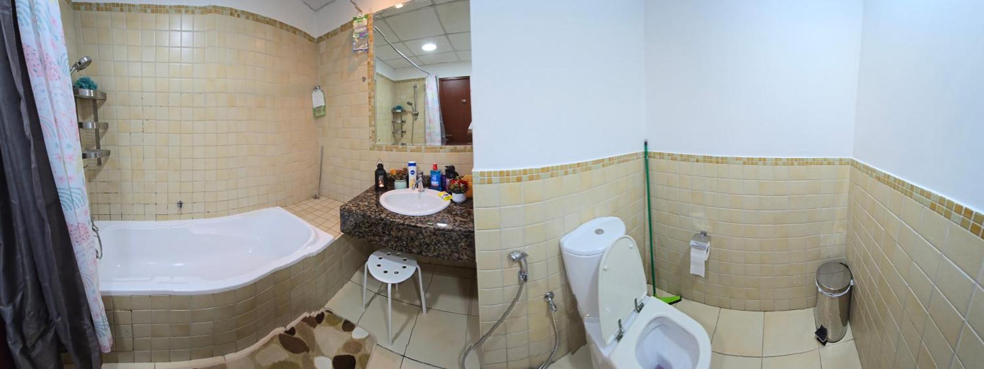 Urban Panda Jbr Albergue *