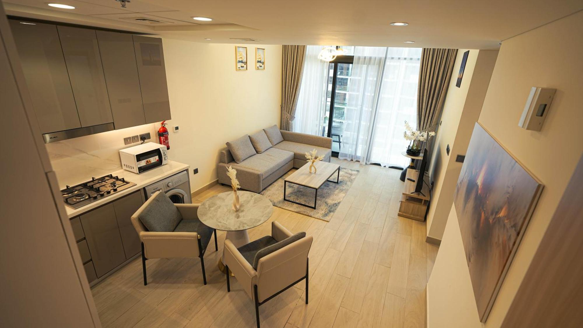 Aaderi Homes Aparthotel