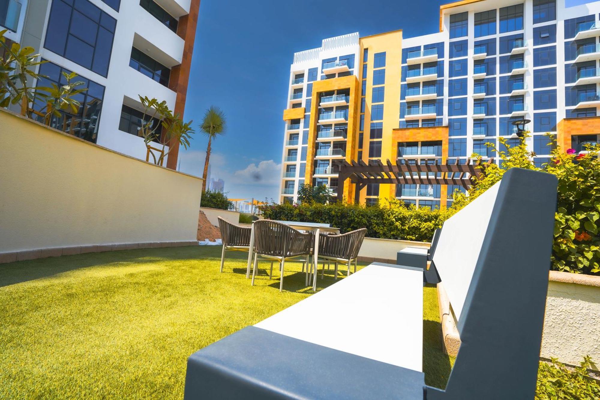 Aaderi Homes Aparthotel Dubai