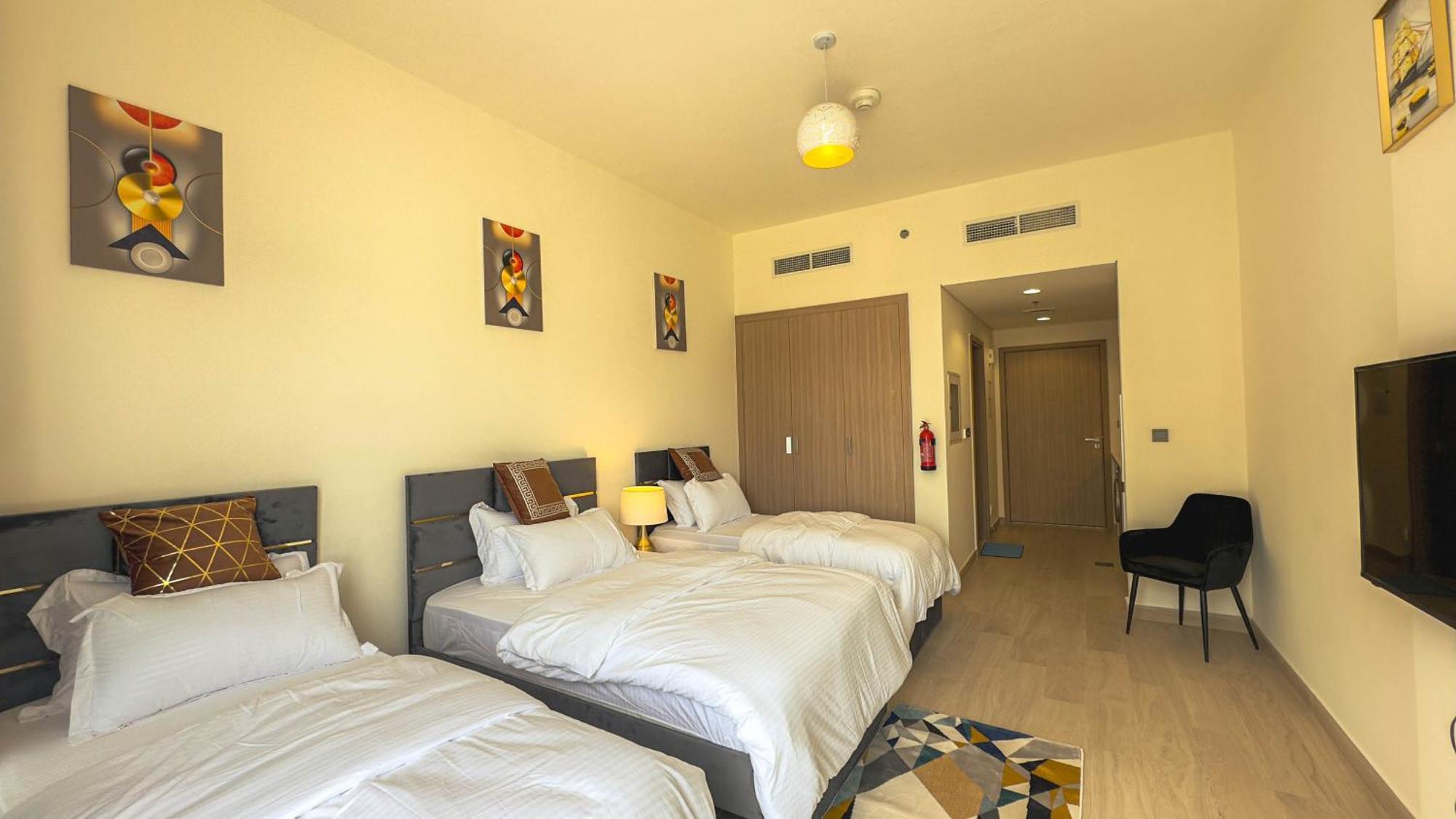 Aaderi Homes