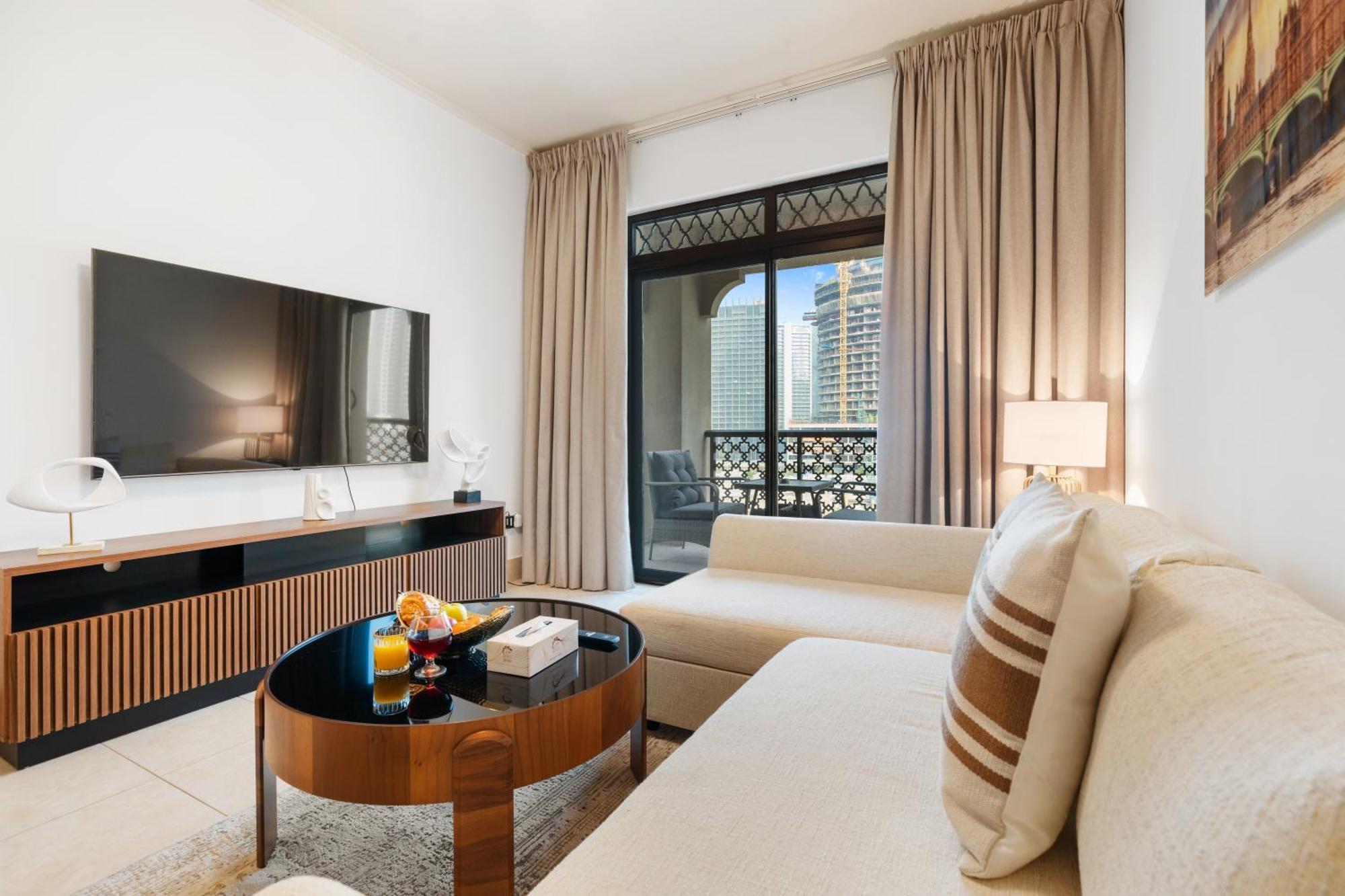 Apartamento Luxurious Near Burj Khalifa, Free Parking Dubai