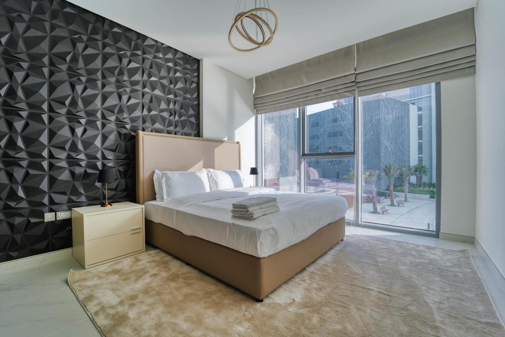 Apartment Royal Maison's Premium 2br Lagoon Views In District One *