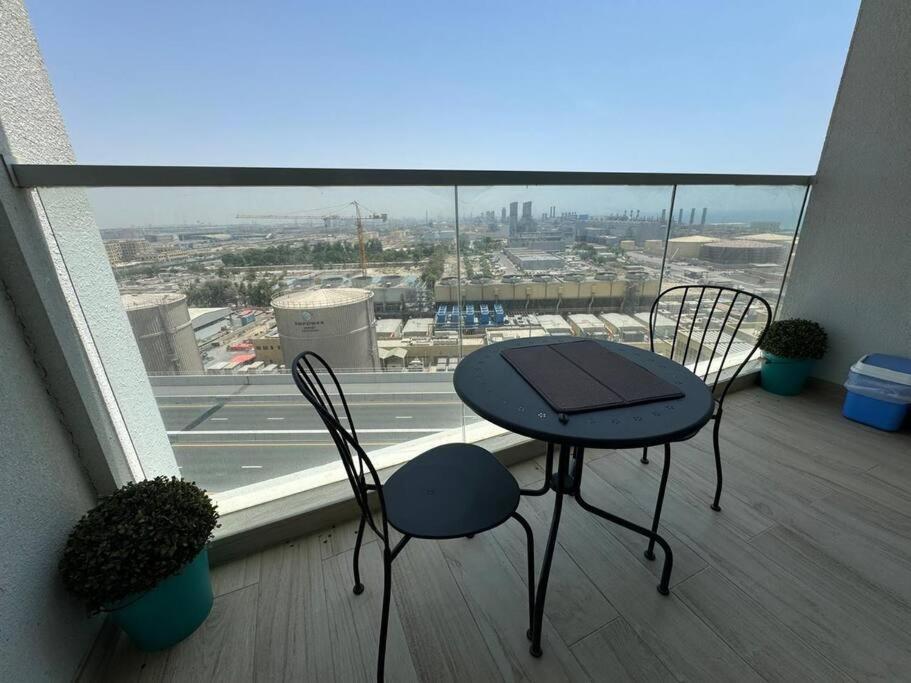 Luxurious In Marina Apartment *