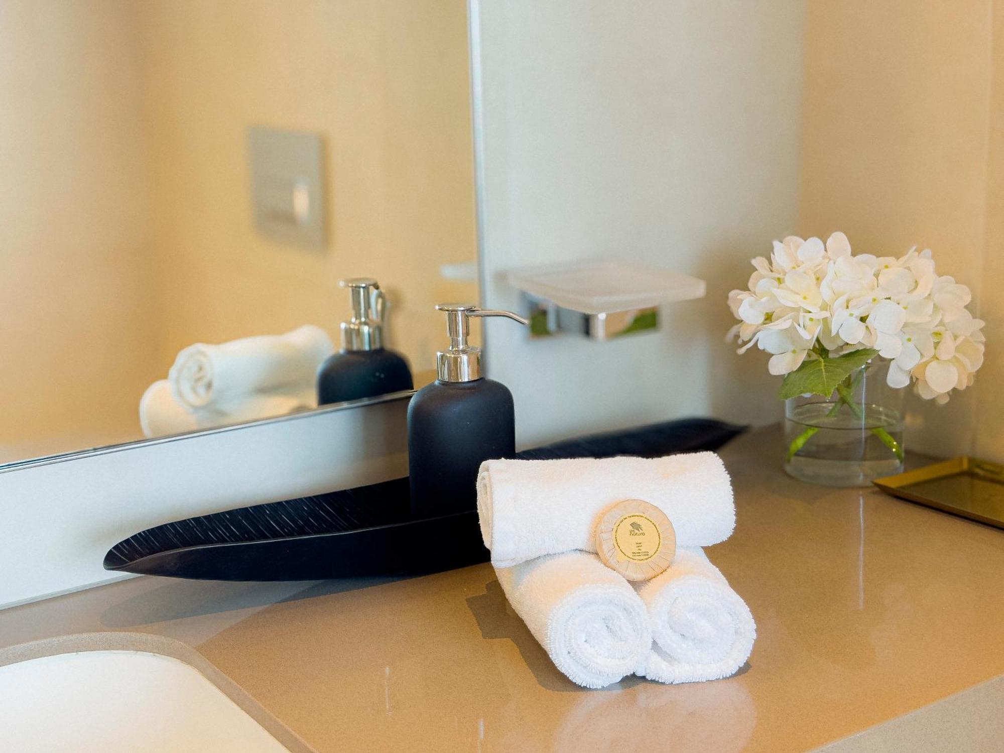 Address 2br Million Dollar View With Ps5 Byblck Dubai