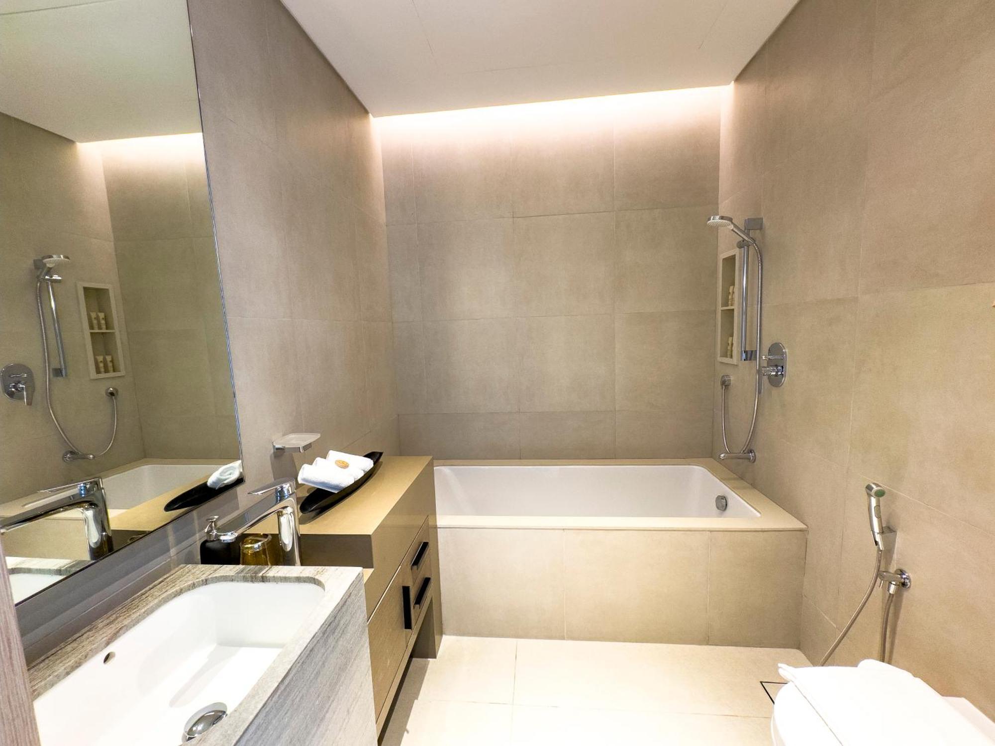 Address 2br Million Dollar View With Ps5 Byblck Apartment *