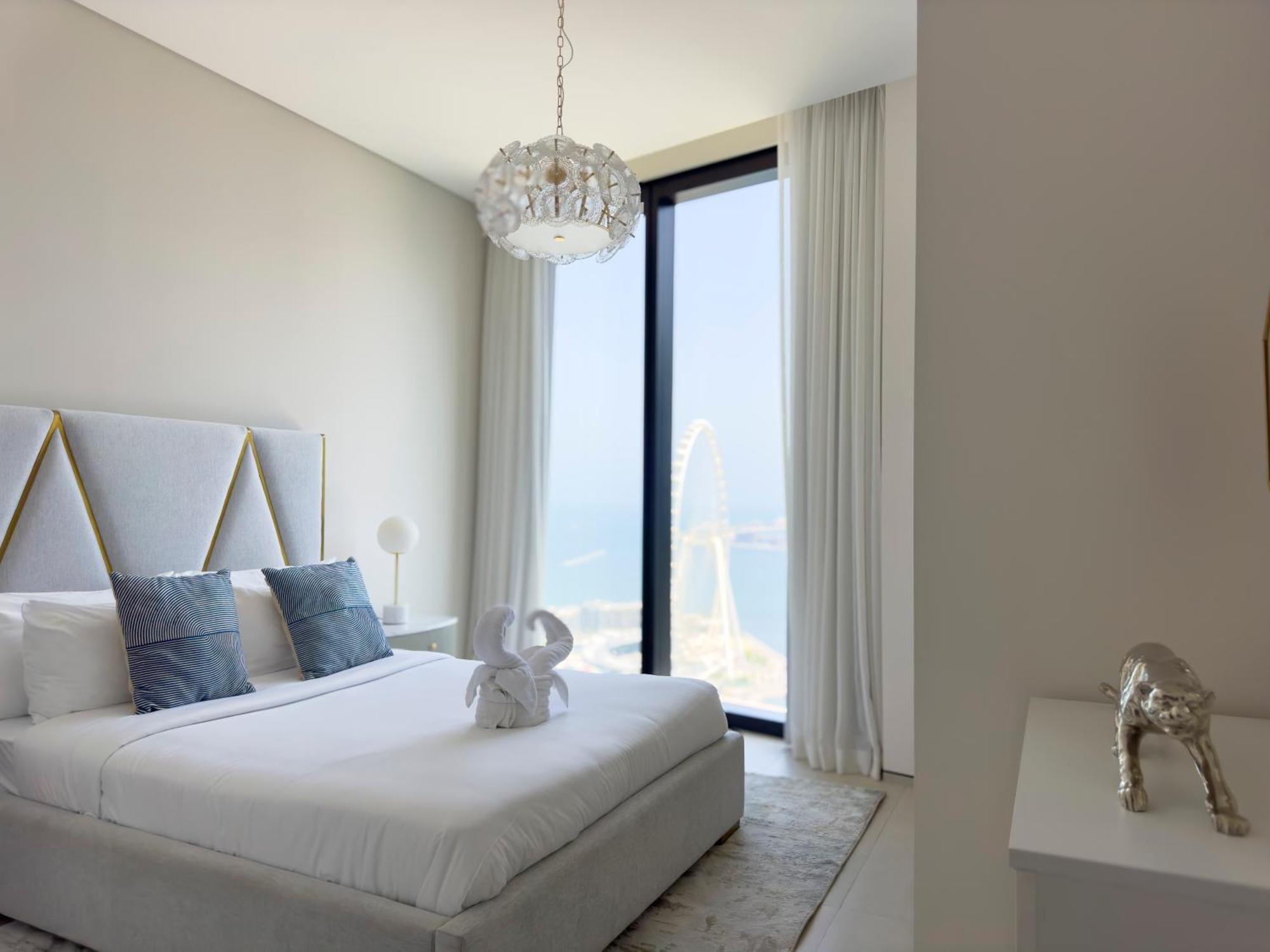 Address 2br Million Dollar View With Ps5 Byblck Dubai