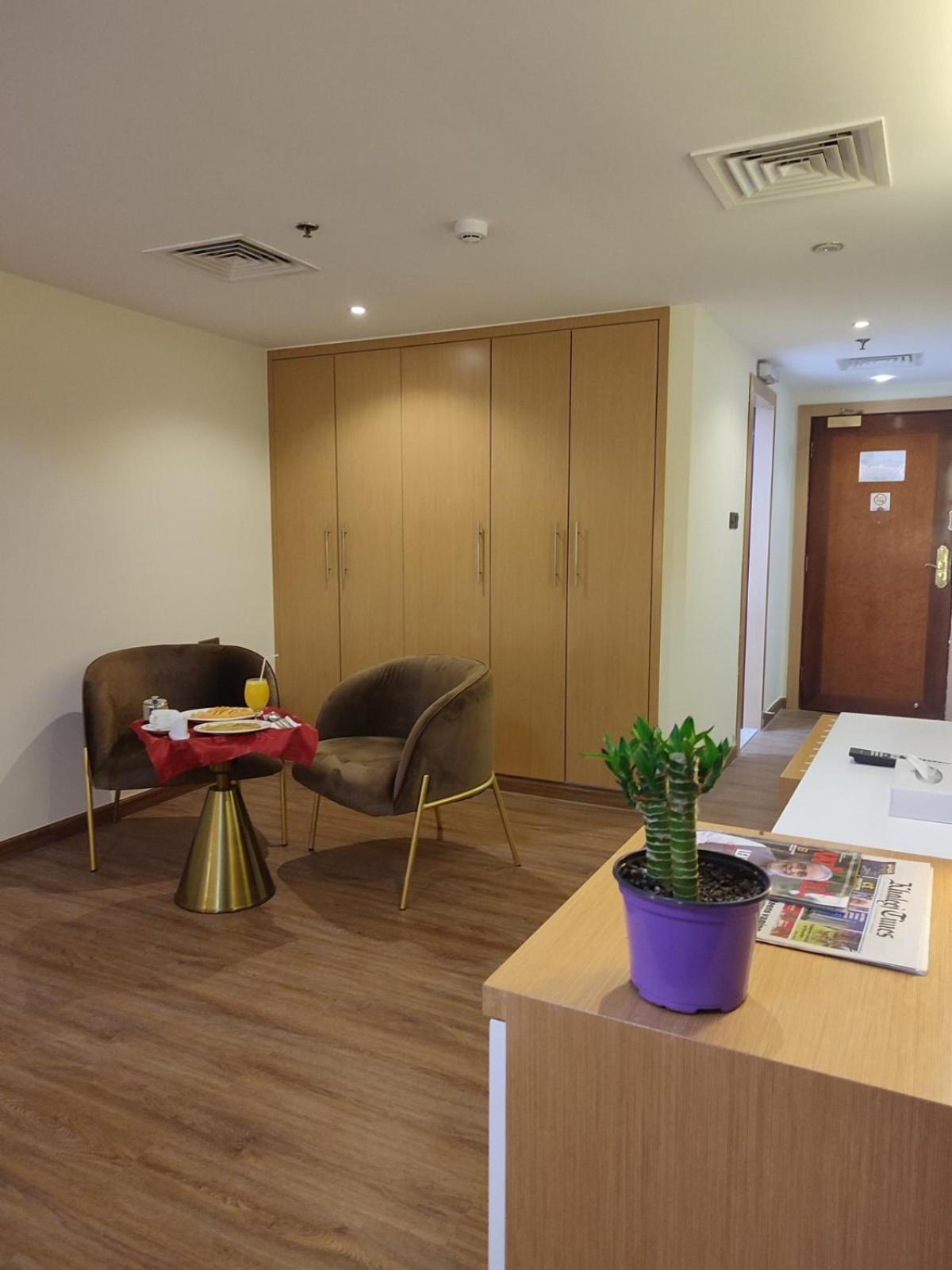 York International Otel 3*