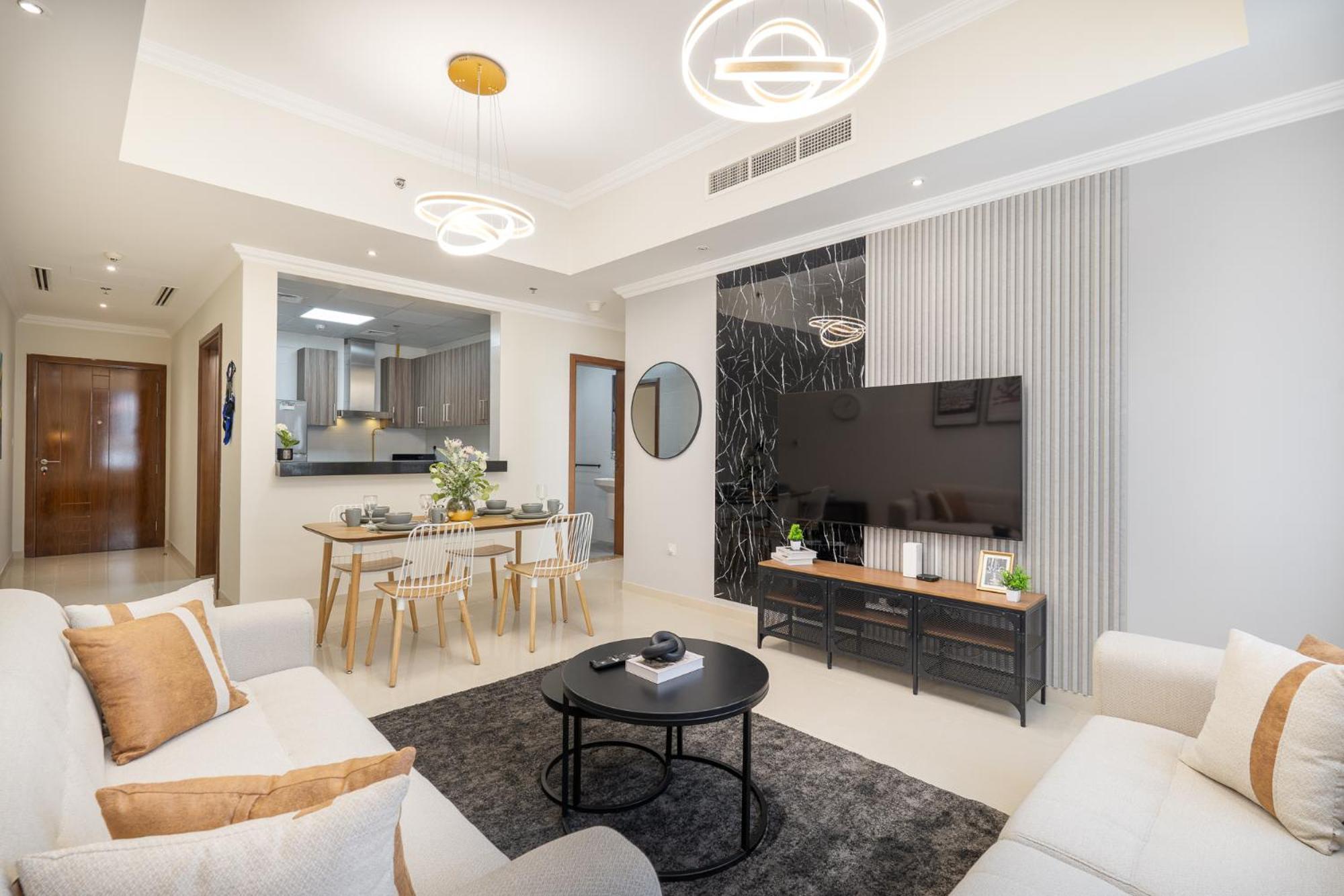 Heaven Crest Homes: Downtown Near Mall & Burj Khalifa Apartment *