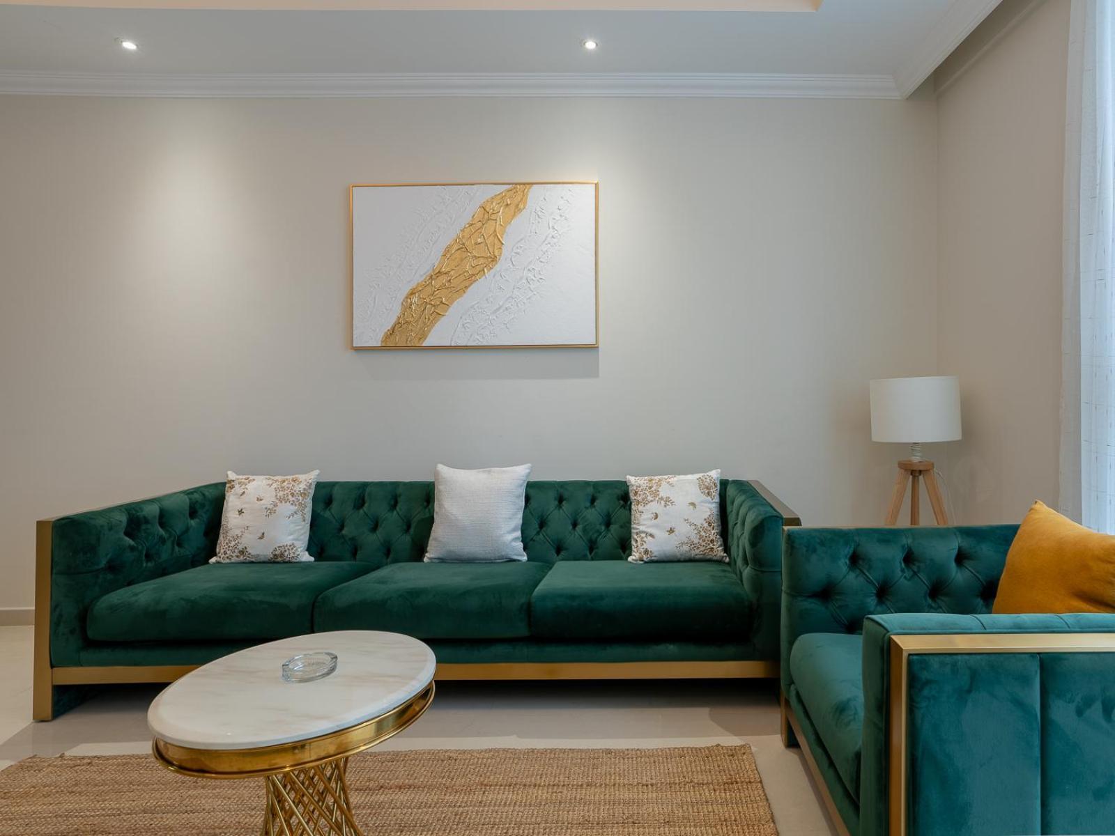 Heaven Crest Homes: Downtown Near Mall & Burj Khalifa Apartment *