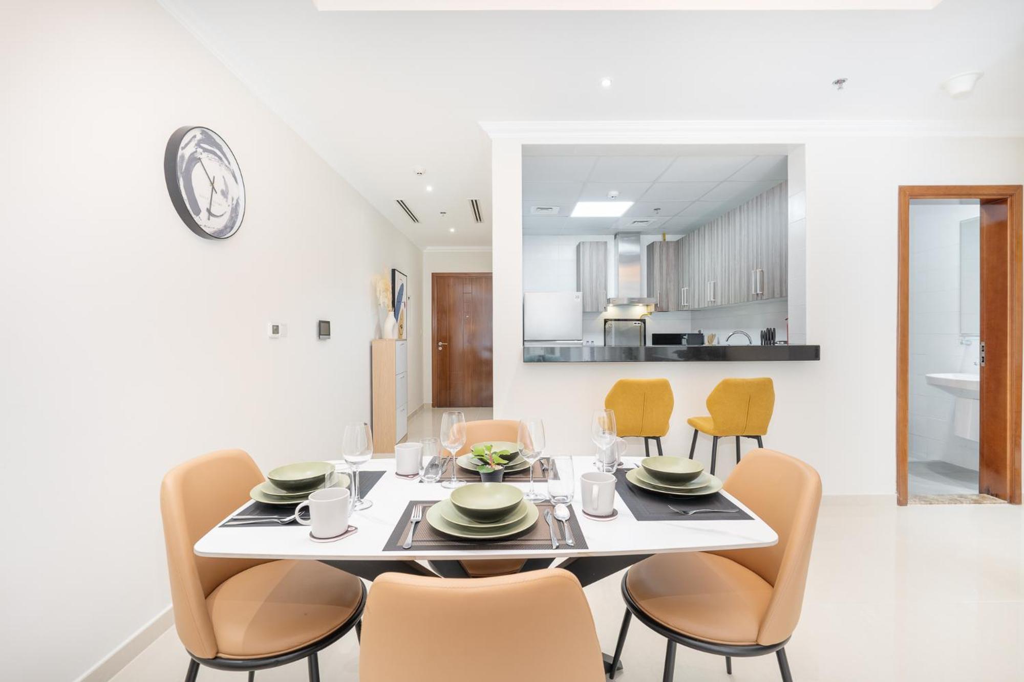 Heaven Crest Homes: Downtown Near Mall & Burj Khalifa *