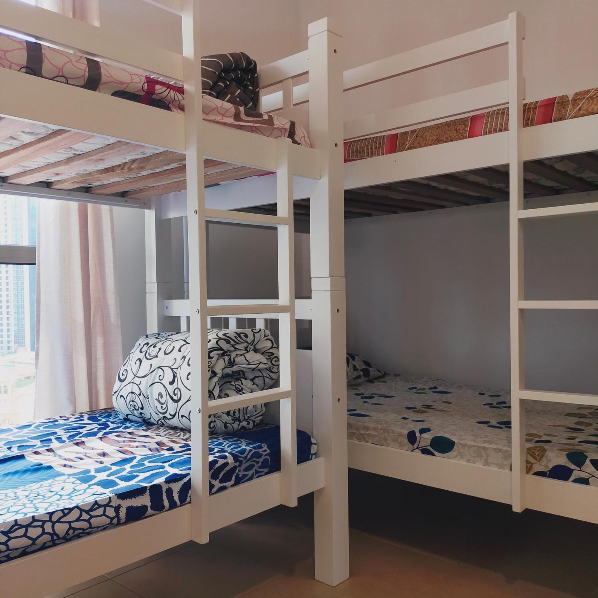 Sea La Vie Hostel Dubai