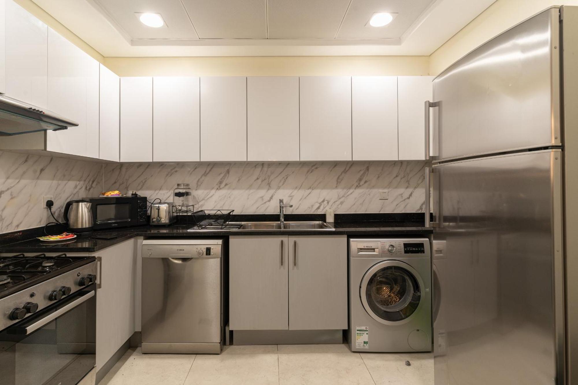 Marina Arcade,dubai Marina - 1br - Allsopp&allsopp Apartment Dubai