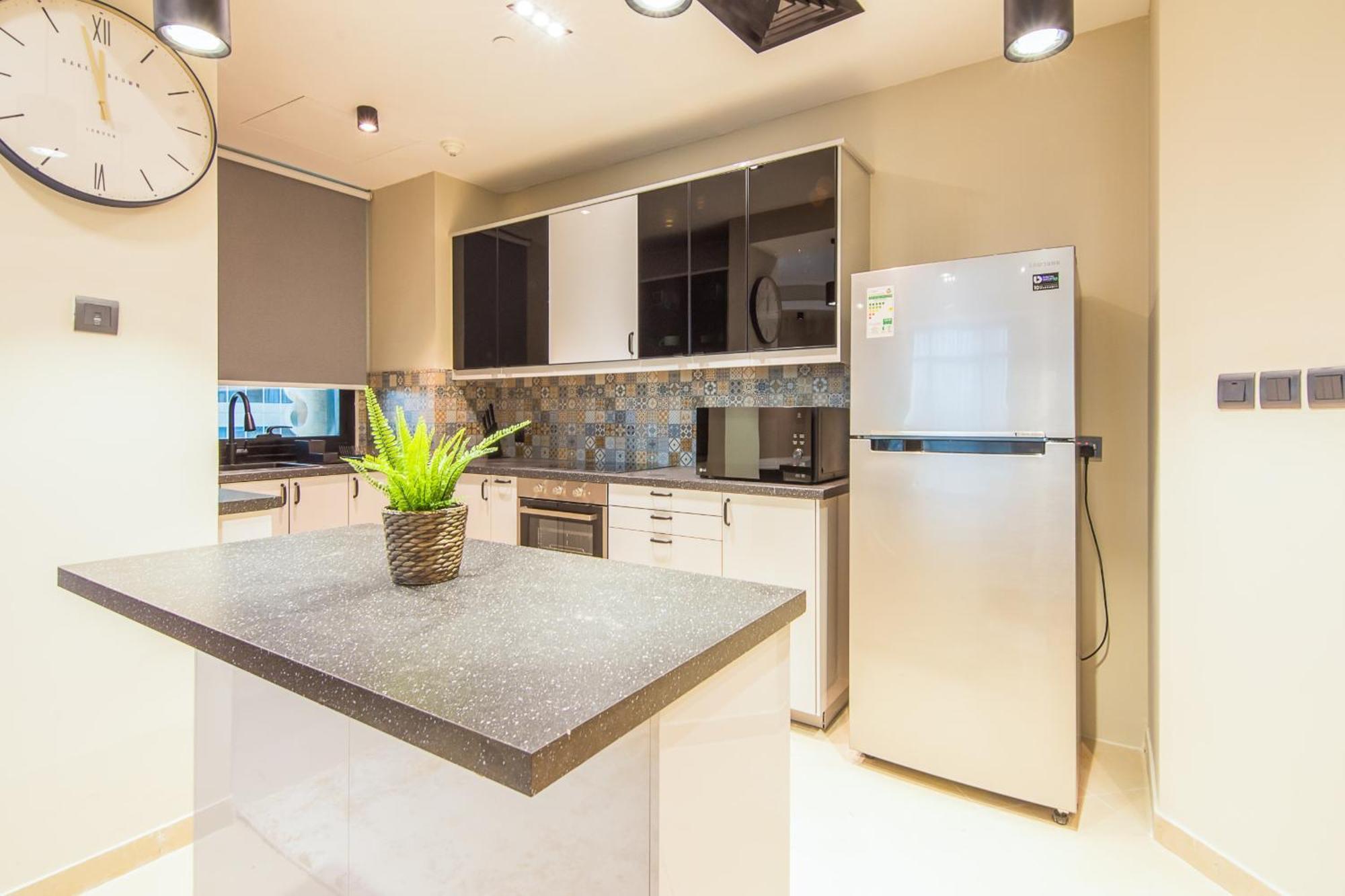 Marina Crown 2 Bdr, Marina Apartamento *