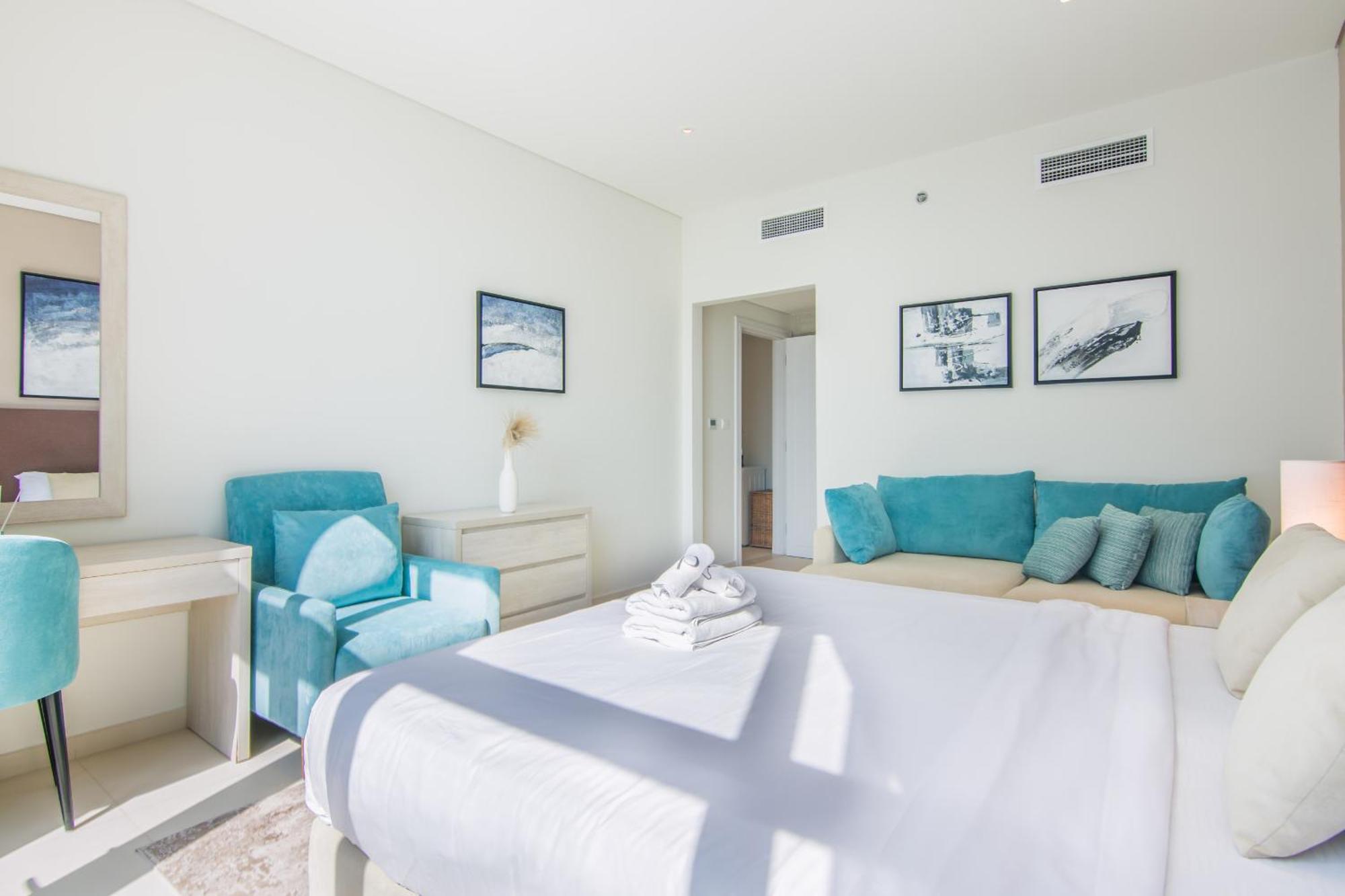 Seven Palm- Sophisticated 2br *