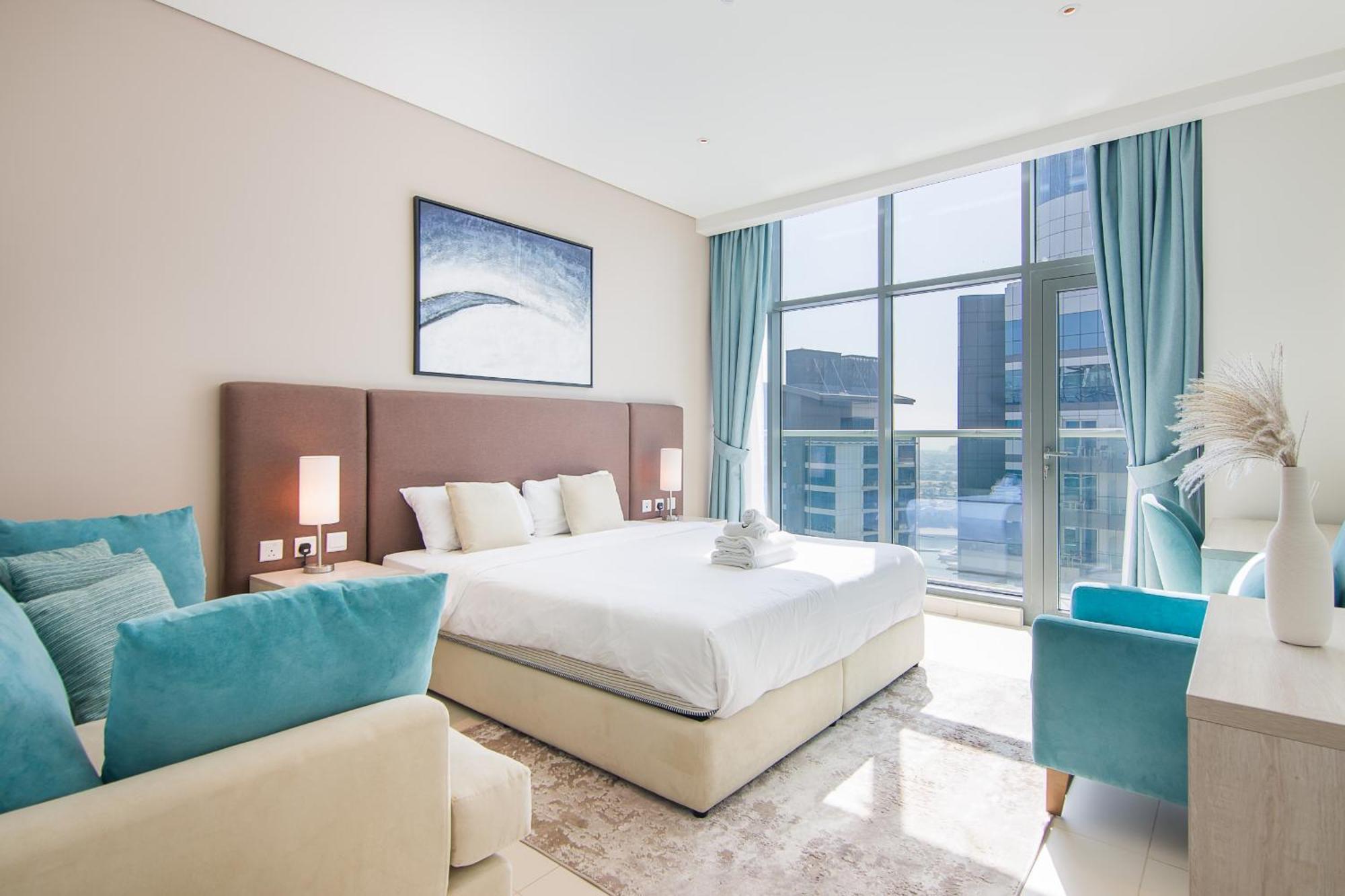 Apartment Seven Palm- Sophisticated 2br
