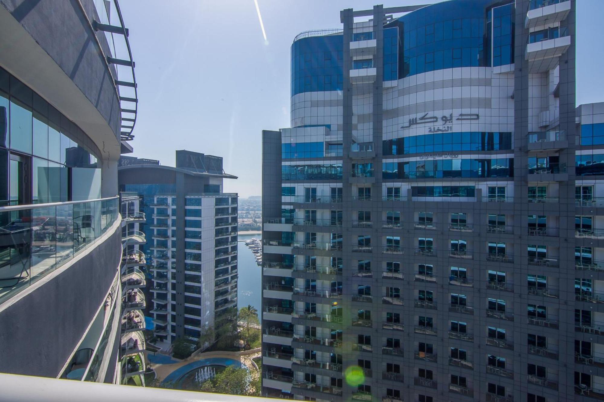 Apartment Seven Palm- Sophisticated 2br