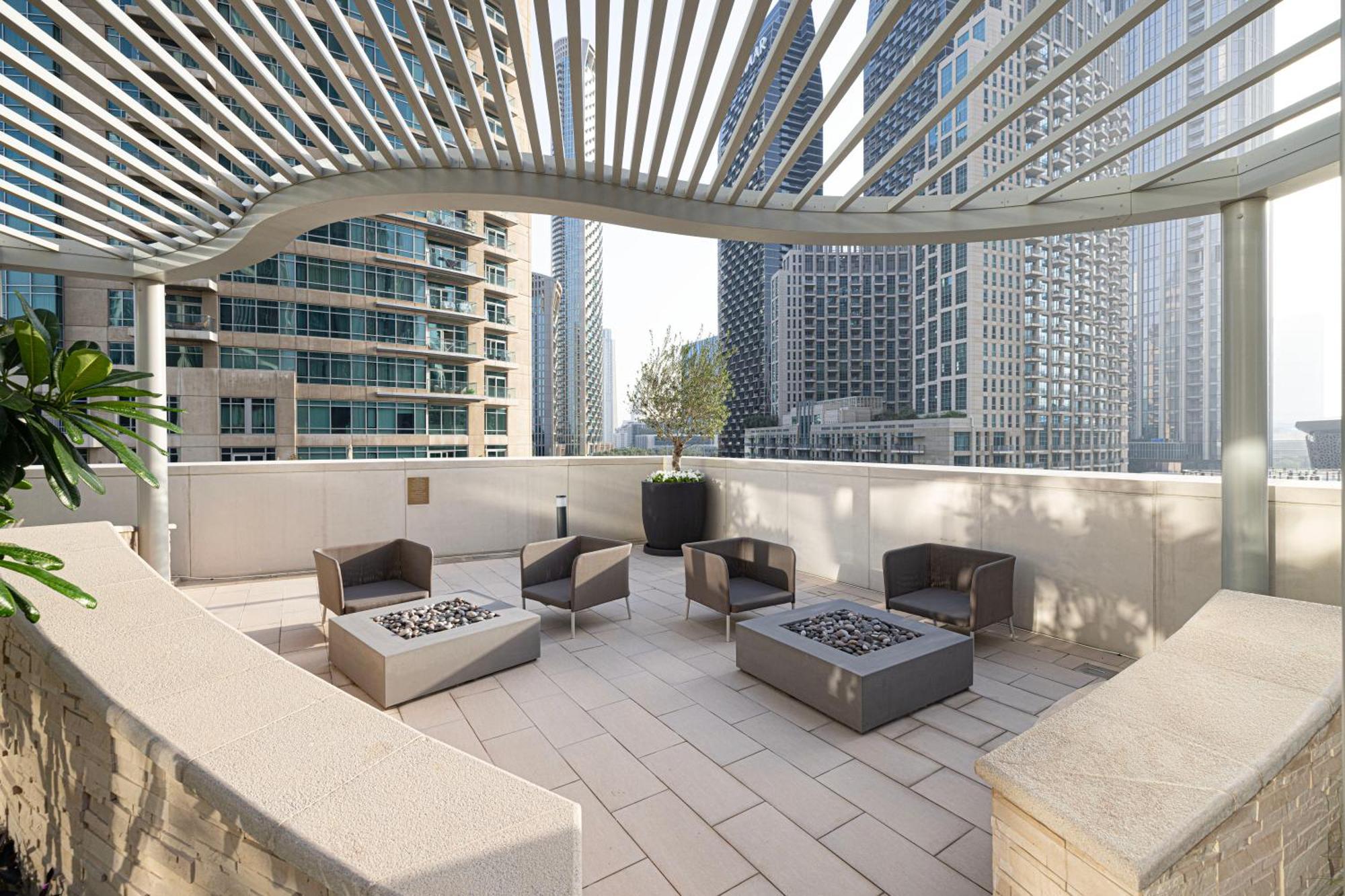 Apartment Luxury 4br In Downtown With Burj & Fountain Views