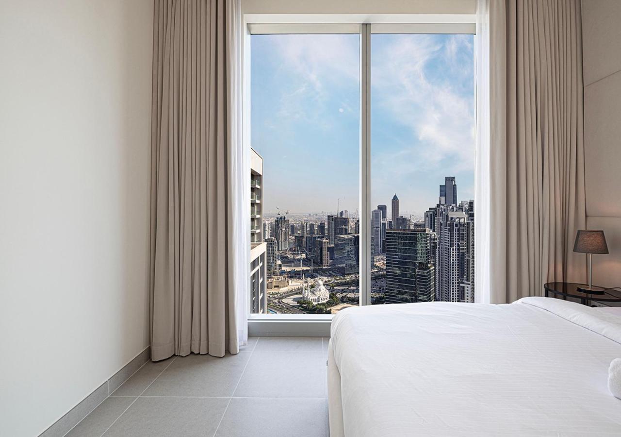 Luxury 4br In Downtown With Burj & Fountain Views Apartment