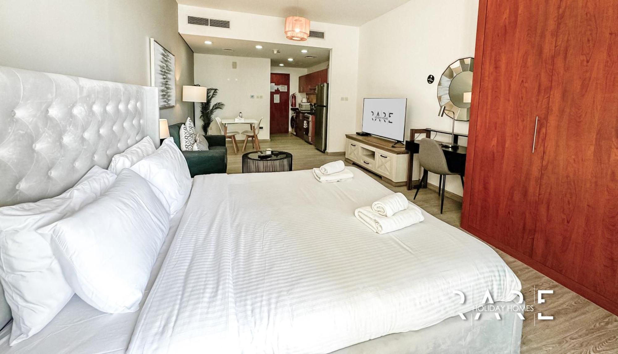 Rare Homes - The Crescent Tower - Impz - Production - R705 Apartment Dubai