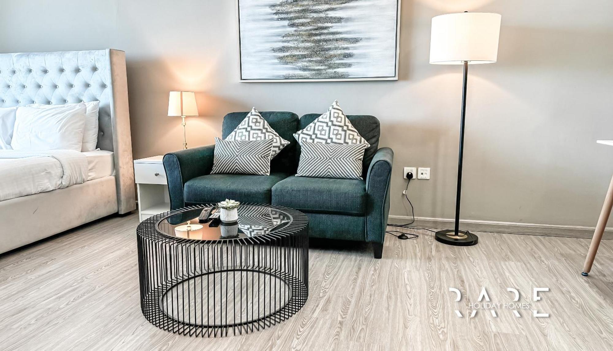 Apartment Rare Homes - The Crescent Tower - Impz - Production - R705 *