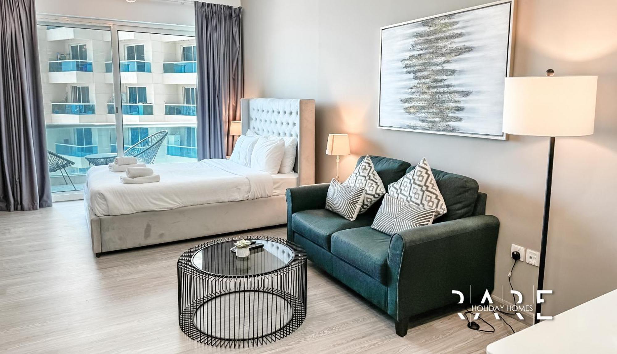 Apartment Rare Homes - The Crescent Tower - Impz - Production - R705 *