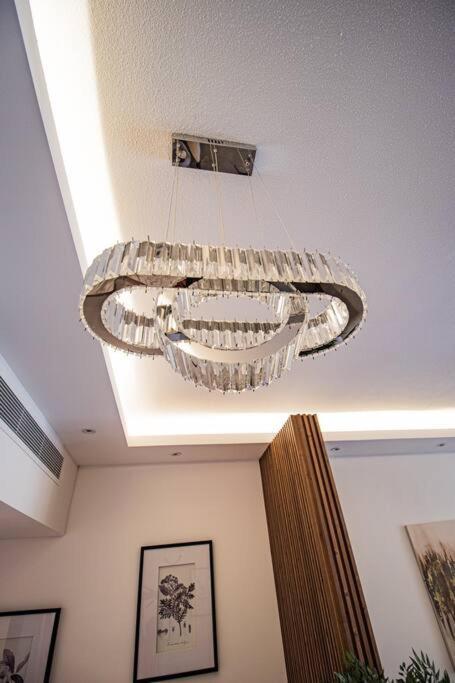 Stunning 2br In Lamtara Mjl Burj View 512 Apartment Dubai