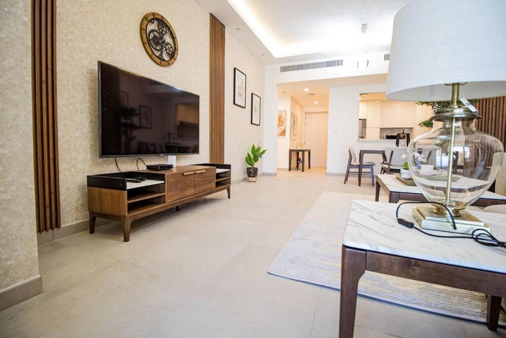 Stunning 2br In Lamtara Mjl Burj View 512 Apartment *
