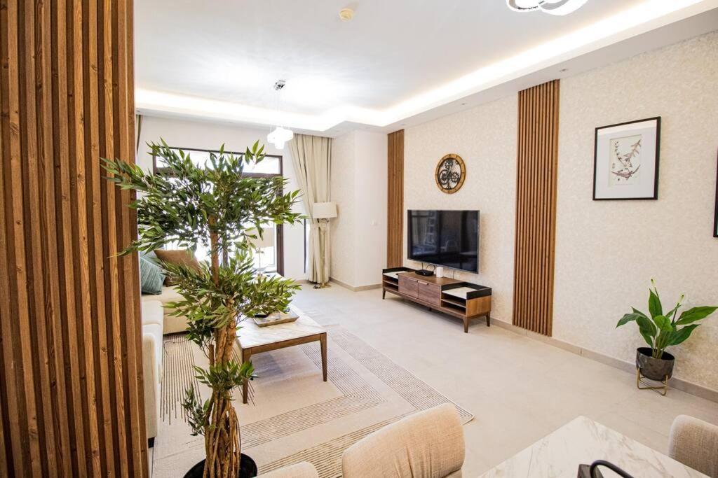 Stunning 2br In Lamtara Mjl Burj View 512 Apartment